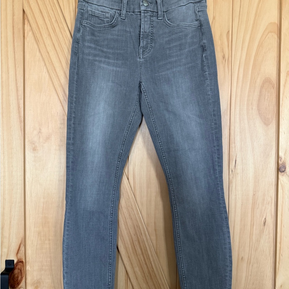 Classic Gray Skinny Jeans for Women